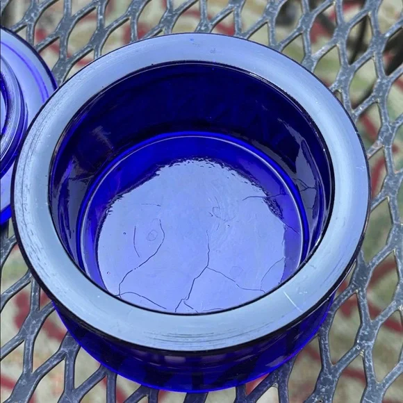 Caswell-Massey Cobalt Glass Jar - Picture 4 of 5